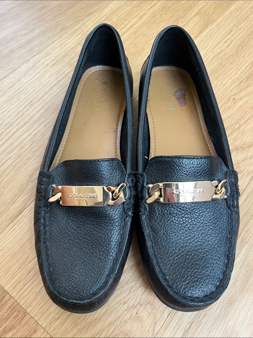 Coach Women’s Olive Black Pebble Grain Leather Loafers size 7